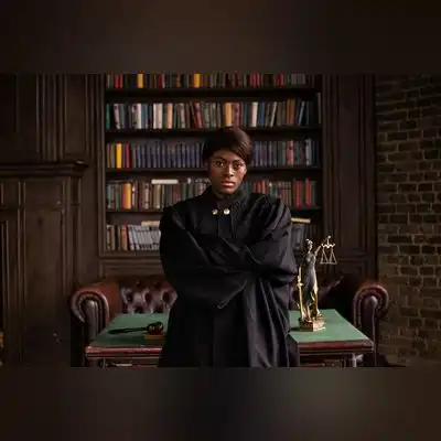 严松月